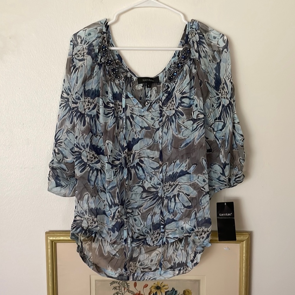 NWT Karen Kane puff sleeve silk blue floral top with beading detail size large